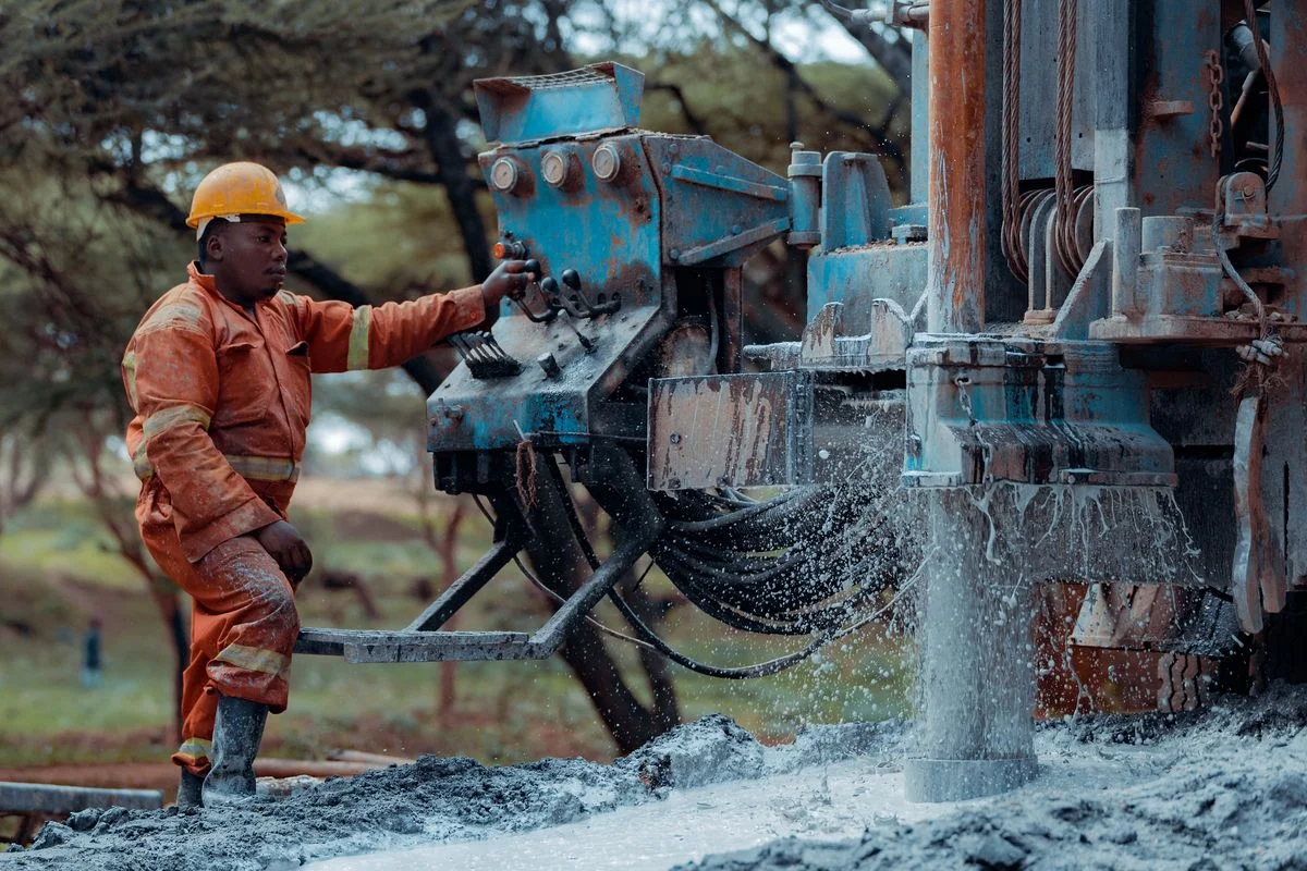 Borehole sinking